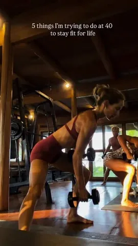 earthyandy Instagram post about Fitness for healthy aging