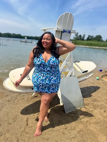 eclectickurves Instagram post about Summer fashion
