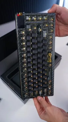 ed.techsource Instagram post about Gaming keyboard unboxing