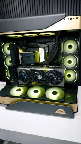 ed.techsource Instagram post about Custom gaming PC build