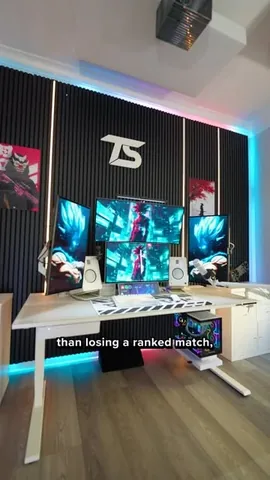 ed.techsource Instagram post about Portable power station promotion