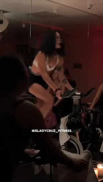 eladycruz_fitness Instagram post about SoulCycle community