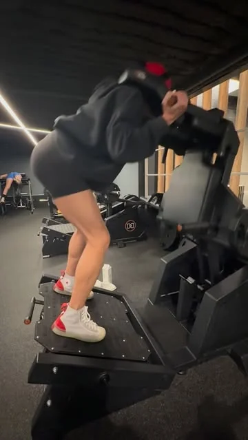 eladycruz_fitness Instagram post about Lower body wellness