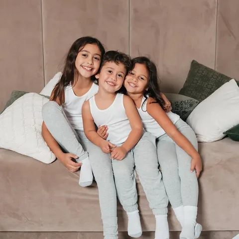 elle Instagram post about Siblings