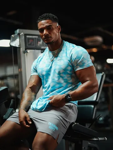 eltonpintomota Instagram post about Activewear