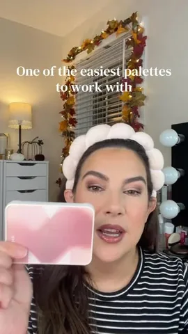 emilynoel83 Instagram post about Eyeshadow product discussion