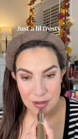 emilynoel83 Instagram post about Lip makeup technique