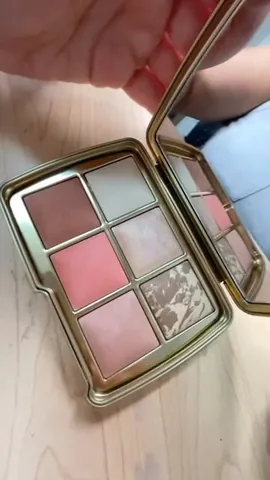 emilynoel83 Instagram post about Makeup palette preview