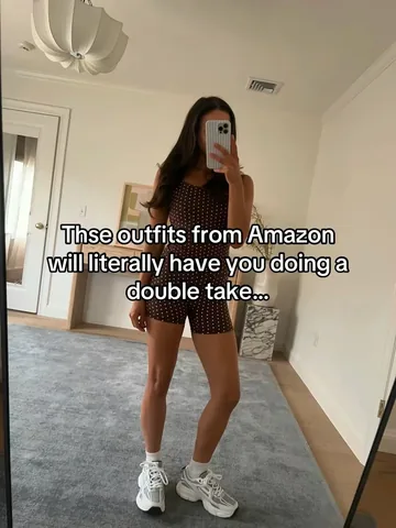 emjacquelyn Instagram post about Summer fashion