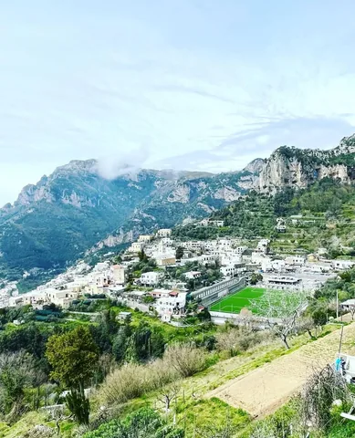 emptynesters_hittheroad Instagram post about Path of the Gods hike
