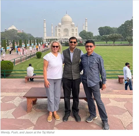 emptynesters_hittheroad Instagram post about Taj Mahal visit
