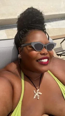 enamasiama Instagram post about Body positivity