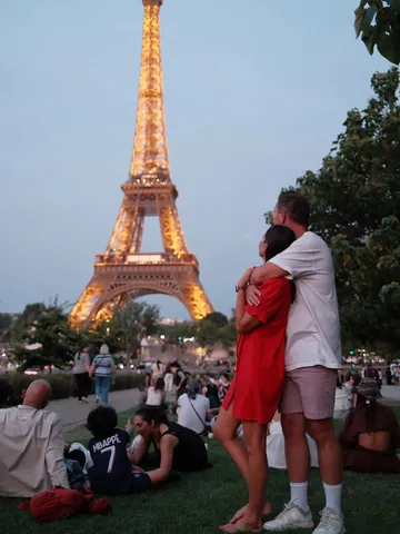ericapatten Instagram post about Paris sightseeing