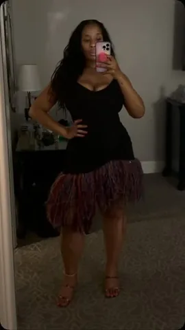 essiegolden Instagram post about Essence Fest outfit