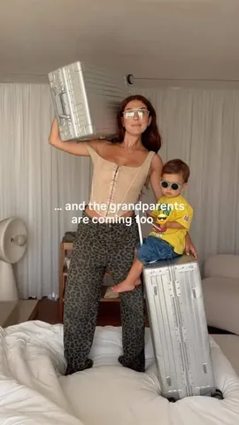 explorerssaurus_ Instagram post about Multigenerational family travel