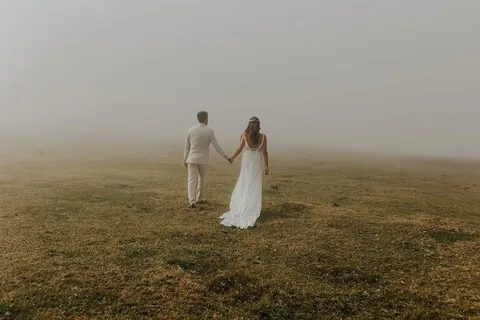 explorlands Instagram post about Trash the dress photoshoot
