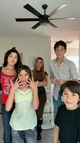 familiadiamond Instagram post about Family outing