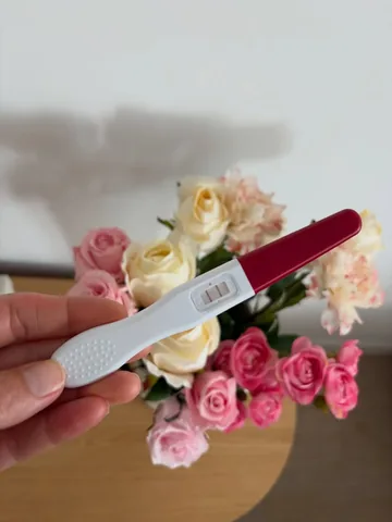 familyfizz Instagram post about Pregnancy announcement