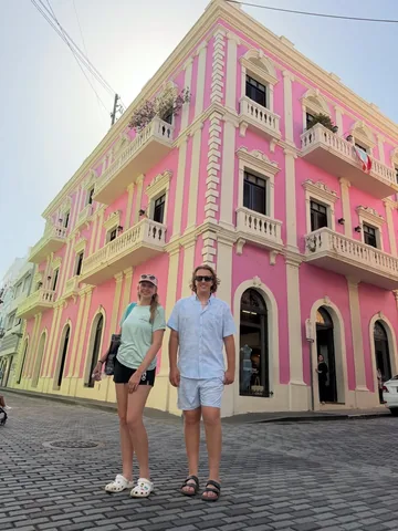 familyfunpack Instagram post about San Juan travel