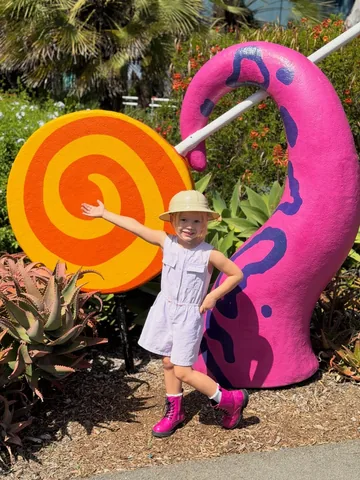 familyfunpack Instagram post about Family Halloween activities