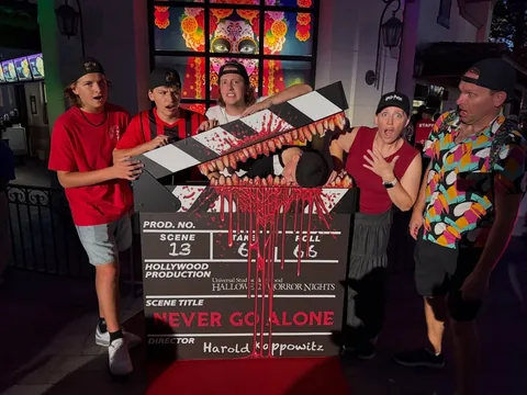 familyfunpack Instagram post about Halloween Horror Nights