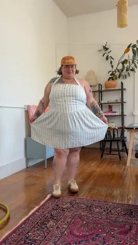 fatgirlflow Instagram post about Summer fashion