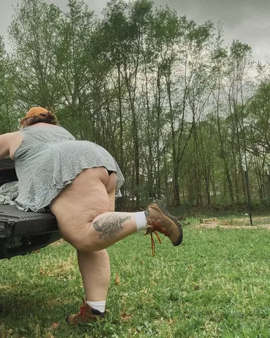 fatgirlflow Instagram post about Spring gardening
