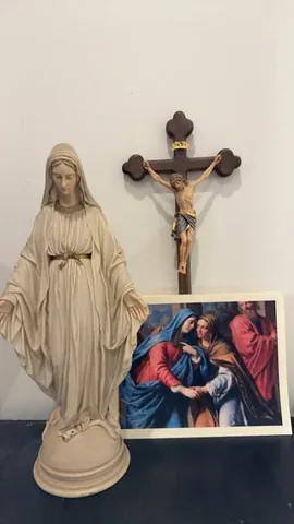father_simon Instagram post about Rosary prayer