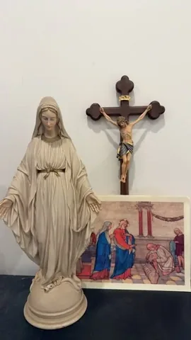 father_simon Instagram post about Rosary prayer
