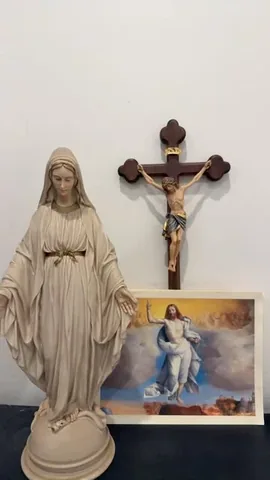 father_simon Instagram post about Rosary prayer