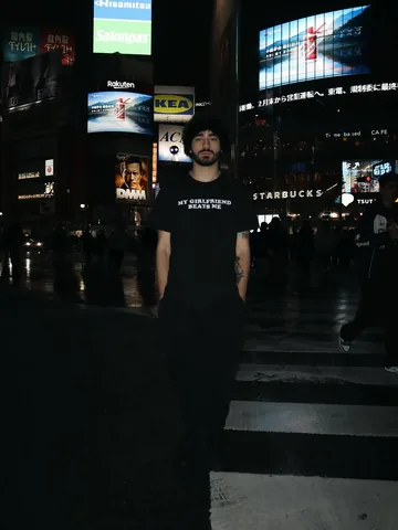 fazesway Instagram post about Shibuya travel