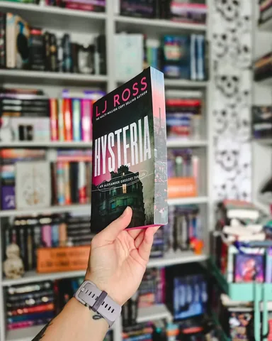 fearyourex Instagram post about Hysteria special edition