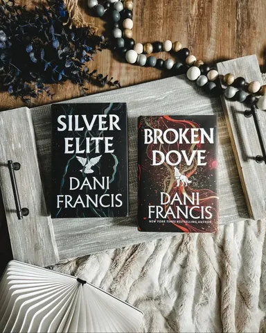 fearyourex Instagram post about Unpopular book opinions