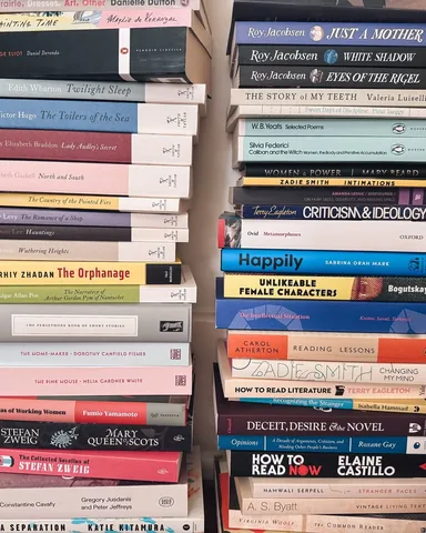 fictionmatters Instagram post about Reading habits and seasonal releases