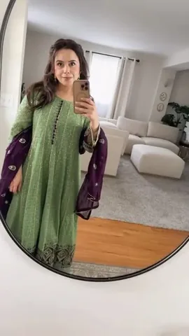 filzahblogs Instagram post about Fashion shopping promotion