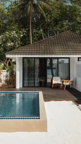 find.a.palmtree Instagram post about Villa Nautica Maldives stay