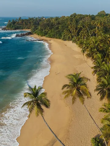 find.a.palmtree Instagram post about Silent Beach travel