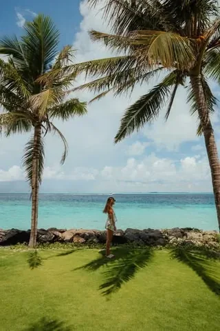 find.a.palmtree Instagram post about JW Marriott Maldives resort atmosphere