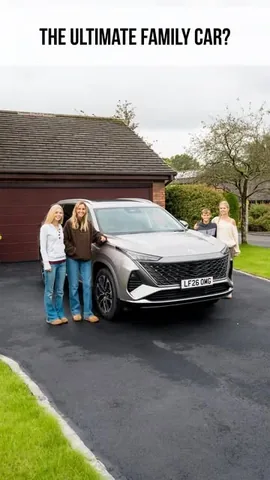 fivelittledoves Instagram post about Family car review