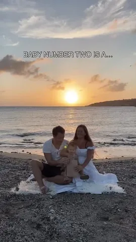 flipflopwanderers Instagram post about Gender reveal