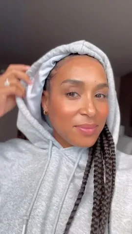 followthelita Instagram post about Hair protection accessory