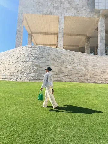 followthelita Instagram post about Museum visit and art exhibition