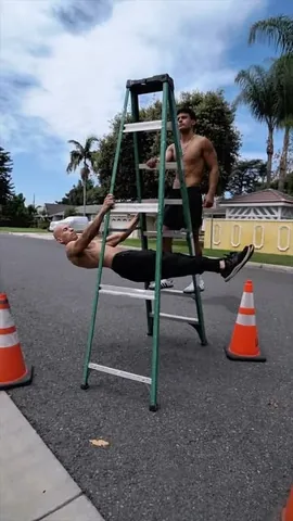 frank_medrano Instagram post about Calisthenics training