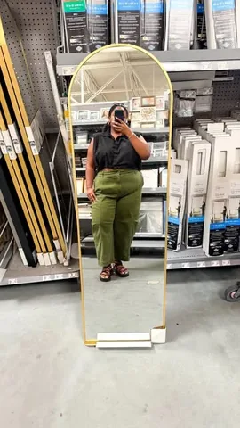 fromheadtocurve Instagram post about Barrel cut fashion