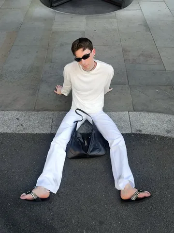 gallucks Instagram post about Newsletter