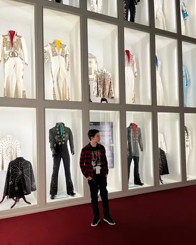 gavinduh Instagram post about Graceland visit