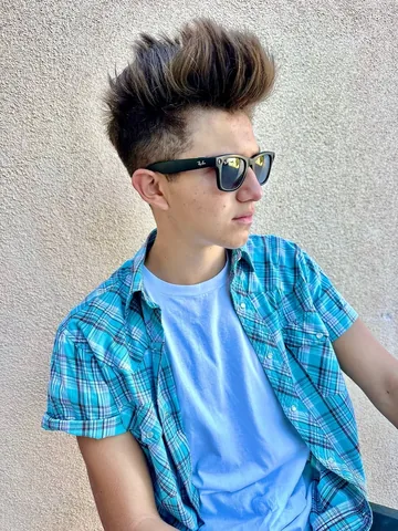 GAVIN DUH Instagram post thumbnail