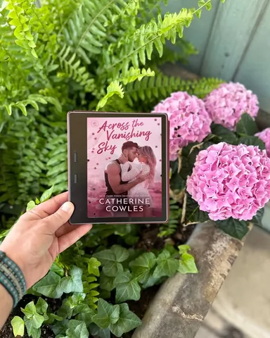 geauxgetlit Instagram post about Romantic suspense recommendation