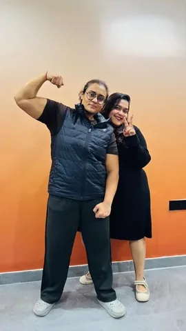 geetasaini.official Instagram post about ISWEAT community