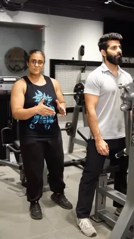 geetasaini.official Instagram post about Shoulder training